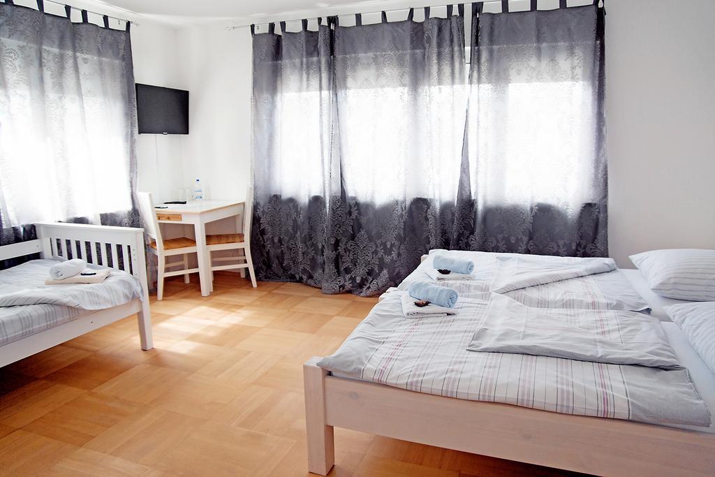 Hostel Villa Viva Bregenz Bagian luar foto