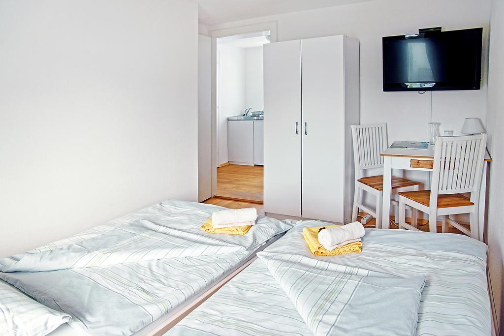 Hostel Villa Viva Bregenz Bagian luar foto