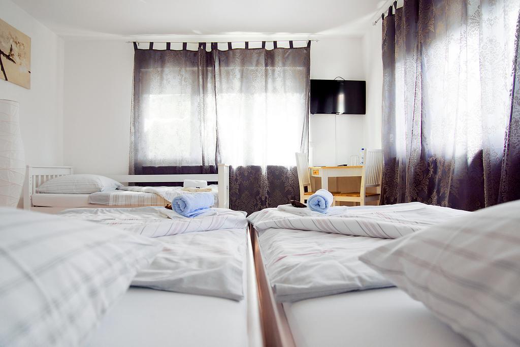 Hostel Villa Viva Bregenz Bagian luar foto