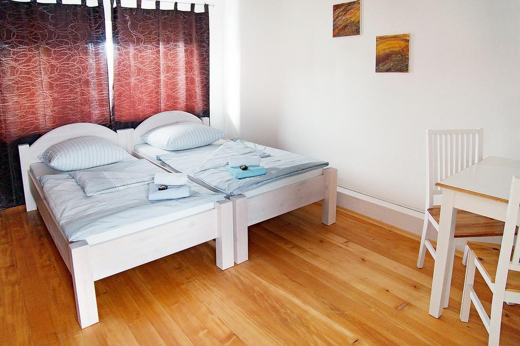 Hostel Villa Viva Bregenz Bagian luar foto