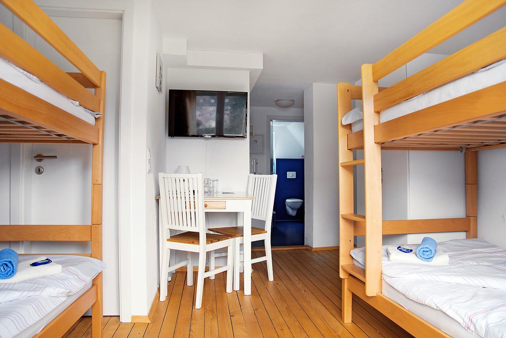 Hostel Villa Viva Bregenz Bagian luar foto