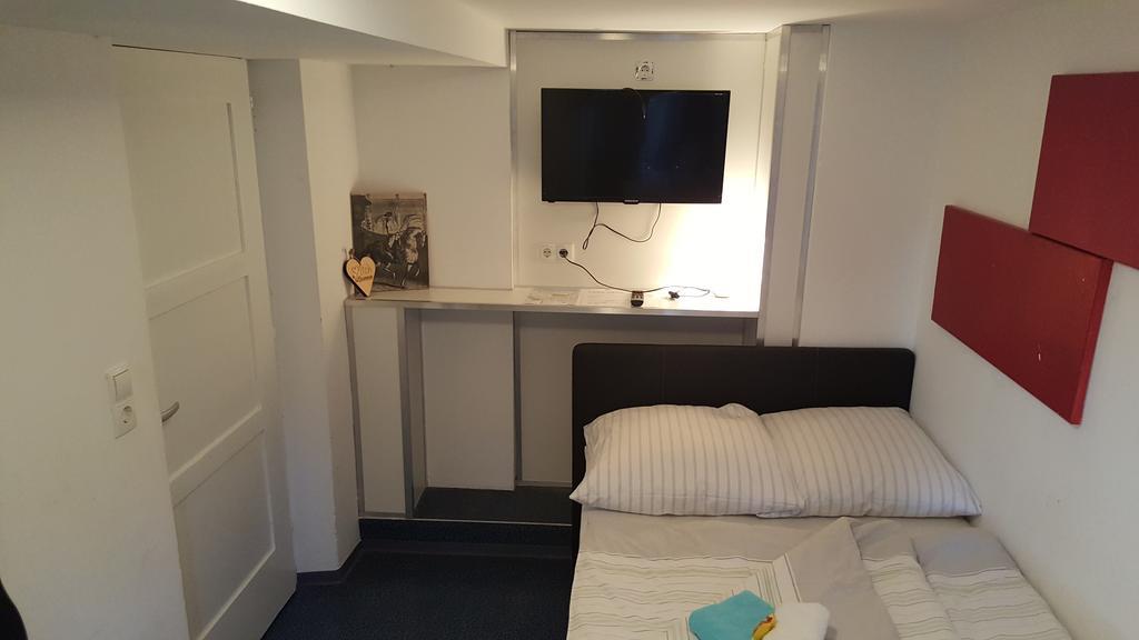 Hostel Villa Viva Bregenz Bagian luar foto